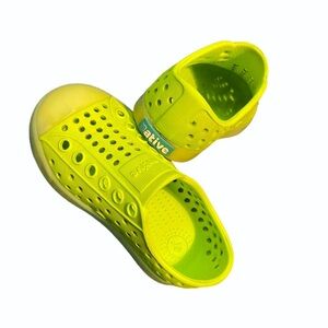 Native Lime Green Jefferson Shoe Sz 6